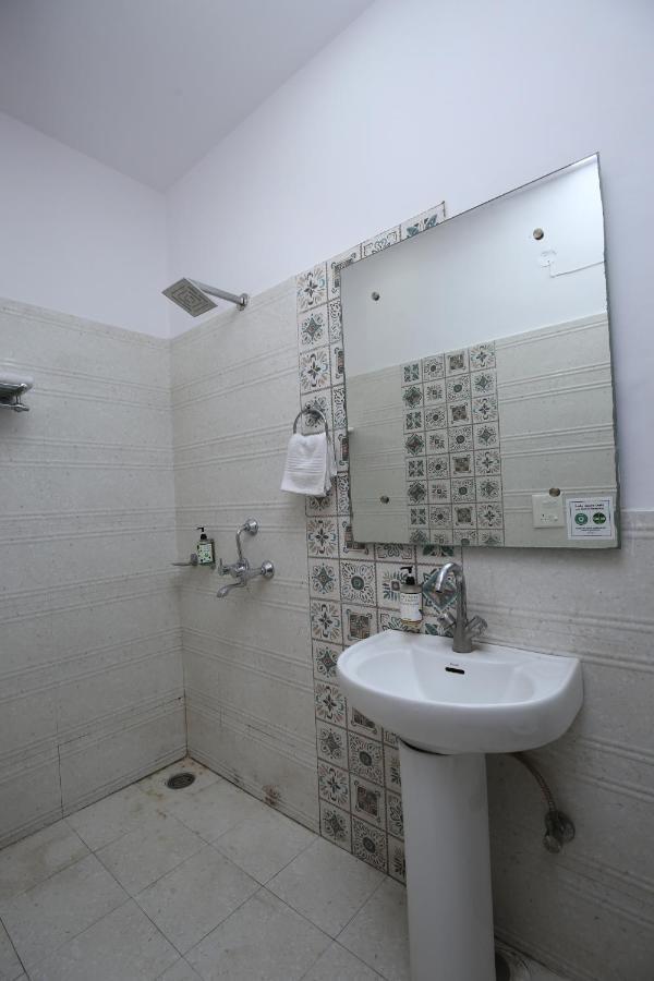 Hotel Pearl Grand & Banquet Zirakpur Exterior foto